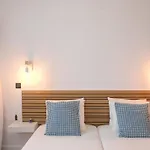 Glove Ii Apartman *